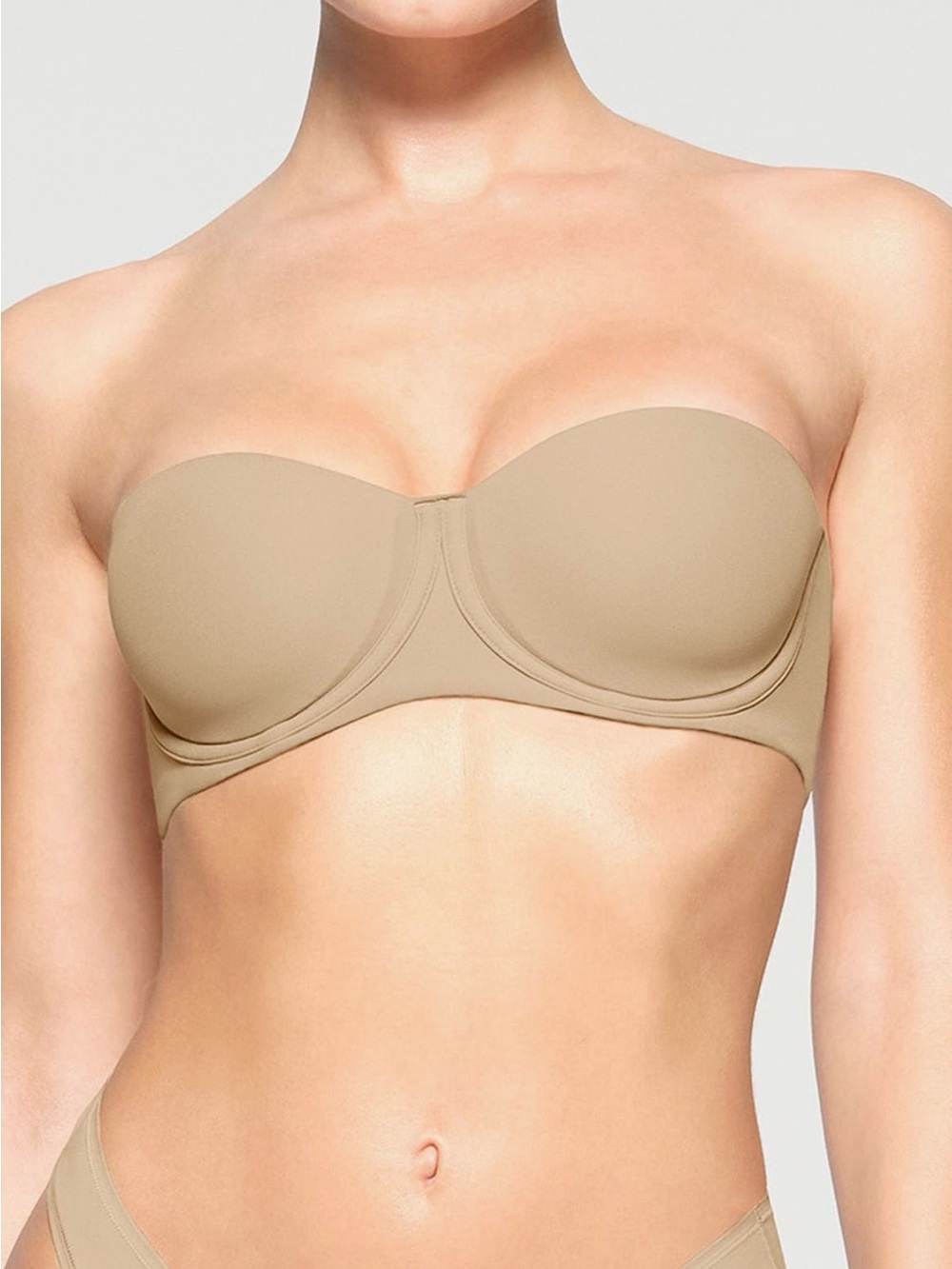SKIMS Strapless Nude Beige Smooth Molded Bra